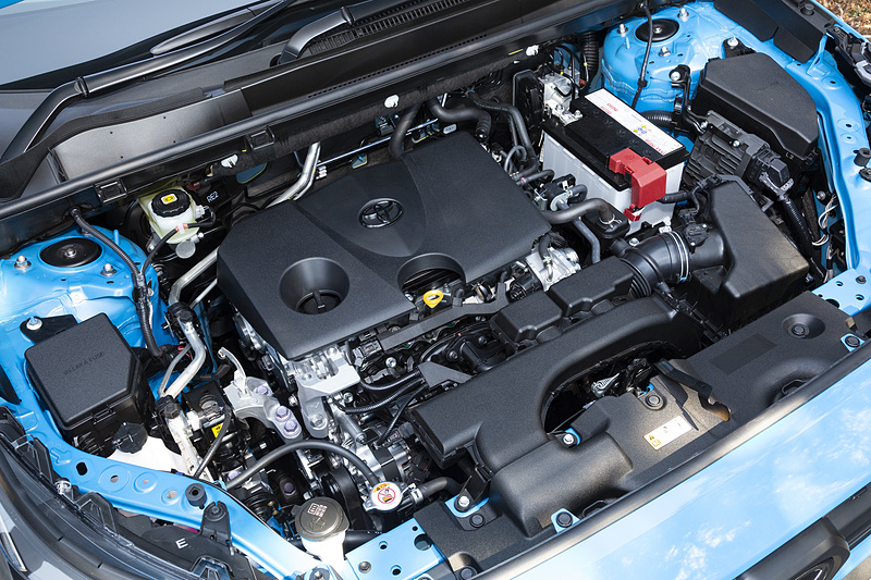 最高出力126kW（171PS）/6600rpm、最大トルク207Nm（21.1kgfm）/4800rpmを発生する直列4気筒 2.0リッター「M20A-FKS」型エンジンを搭載し、トランスミッションには無段階変速機「Direct Shift-CVT」を組み合わせる。駆動方式は4WDで、システムは新開発のダイナミックトルクベクタリングAWDとなる