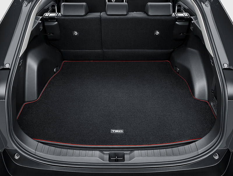 ラゲージマット：1万2000円（税別）