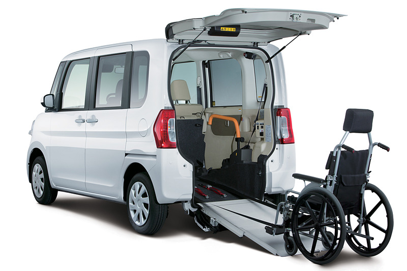 車いす移動車「タント スローパー」