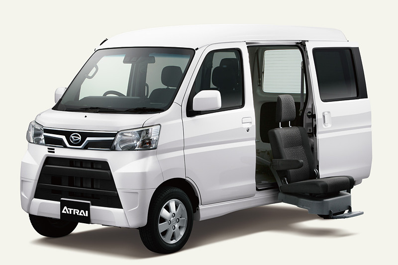 昇降シート車「アトレー リヤシートリフト」