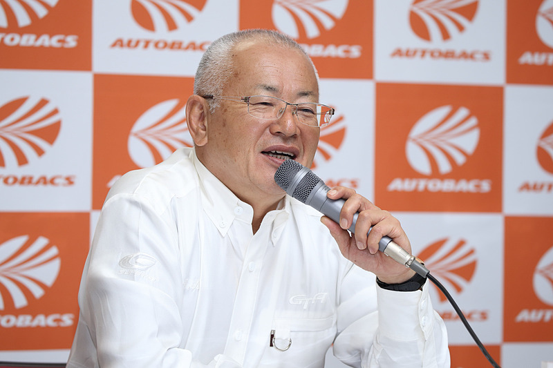 英語コメンタリーの映像制作について語る坂東代表