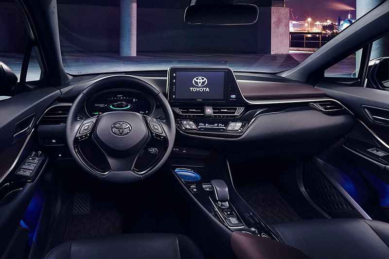 新型EVとなるIZOA