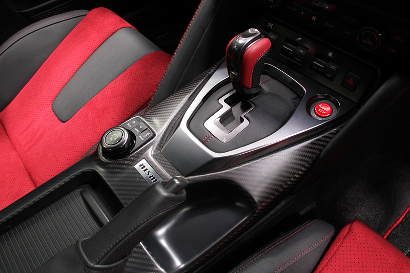 GT-R NISMO 2020年モデルは5月中旬から先行予約受付を開始。価格は現時点で未発表だが、新採用の装備を見るにつけかなりの価格アップが予想される