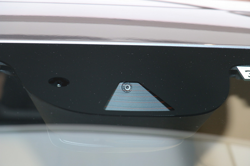 先進安全・運転支援技術「IntelliSafe（インテリセーフ）」で前方検知を行なうミリ波レーダー/高解像度カメラ一体型センサーユニット「ASDM（アクティブ・セーフティ・ドメイン・マスター）」