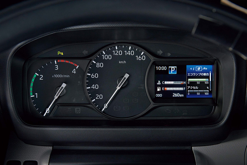 LPG車以外のモデルで4.2インチカラーTFTマルチインフォメーションディスプレイを採用