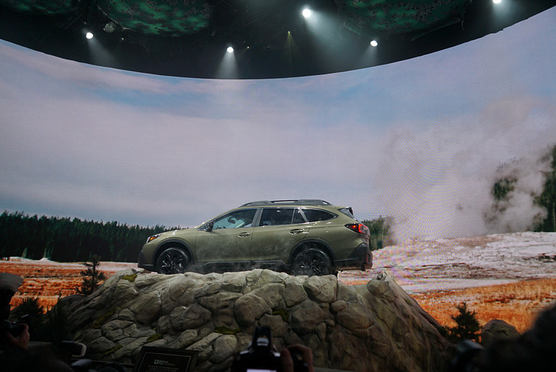 会場ではプレゼンテーションが行なわれた