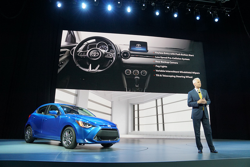 プレスカンファレンスに登場した新型「ヤリス」2020年モデル