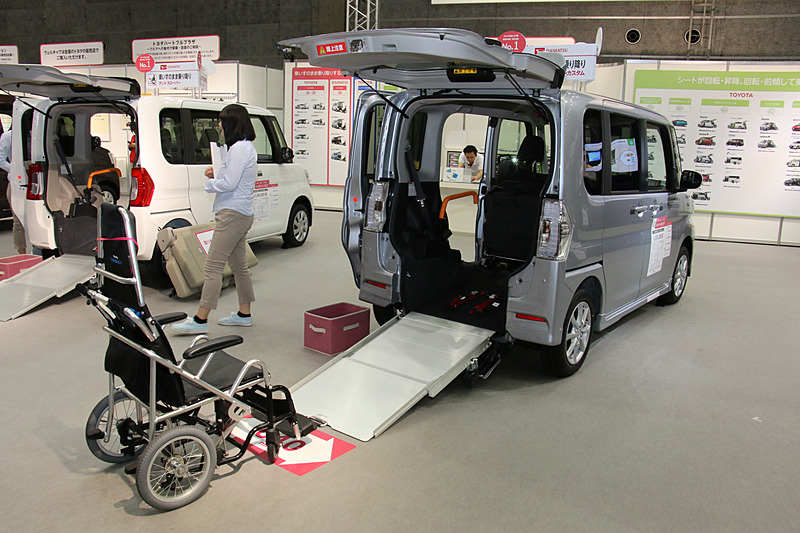 「タント カスタム スローパー」