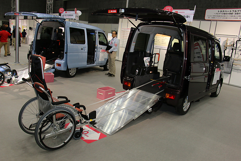 「アトレー スローパー リヤシート付仕様」