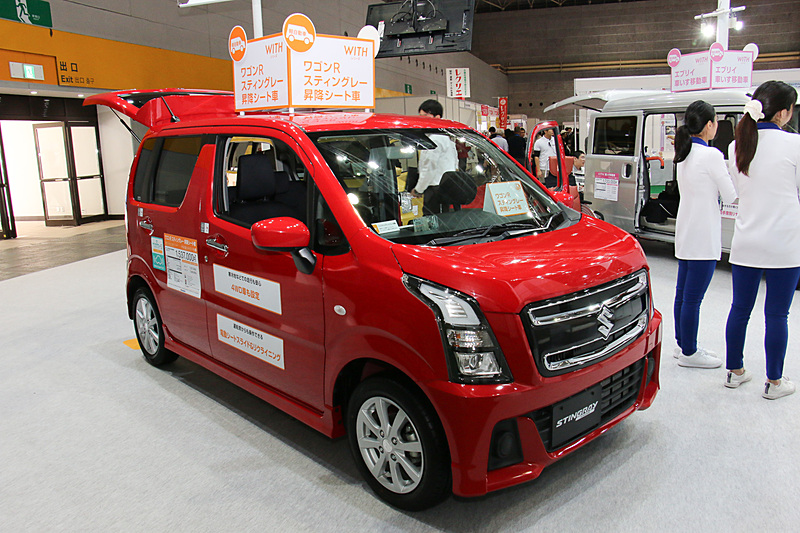 「ワゴンR スティングレー 昇降シート車」