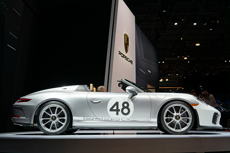 世界限定1948台の「911スピードスター」