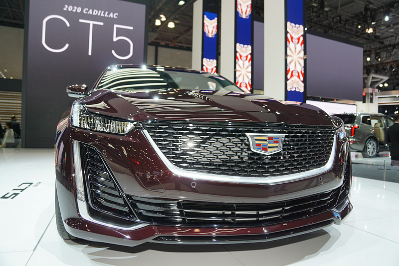 キャデラックの新型FRセダン「CT5」2020年モデル