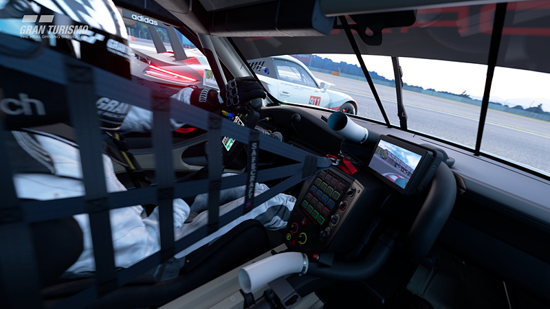 3回行なわれる予選は、ぞれぞれ異なるコースとマシンで実施