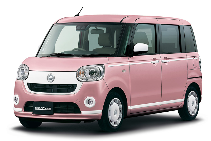 ホワイトアクセントリミテッドSA IIIに設定される3色のボディカラー。左から「ナチュラルベージュマイカメタリック」「ファインミントメタリック」「ブルーミングピンクメタリック」（2019年6月発売予定）