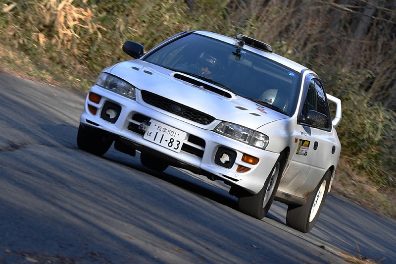 Victor Khuns選手がドライブするX-tremeクラスのゼッケン80 PPIHC友情参戦 Mittchie Imprezza。タイムは6分9秒7