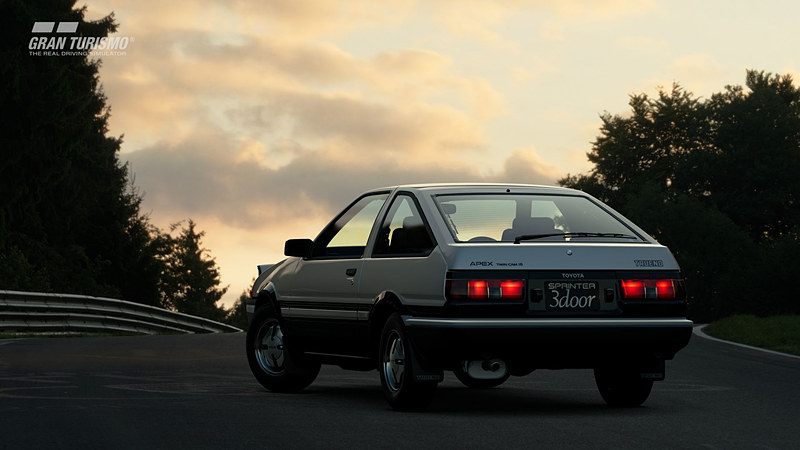 トヨタ スプリンタートレノ 3door 1600GT APEX(AE86)'83(N100)