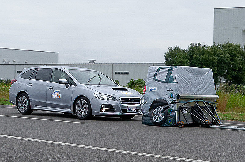 衝突被害軽減ブレーキのテスト例