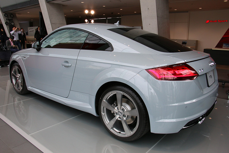 TT 20 yearsは世界限定999台のモデルで、日本導入は20台。価格は759万円