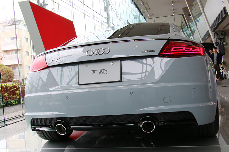 TT 20 yearsは世界限定999台のモデルで、日本導入は20台。価格は759万円