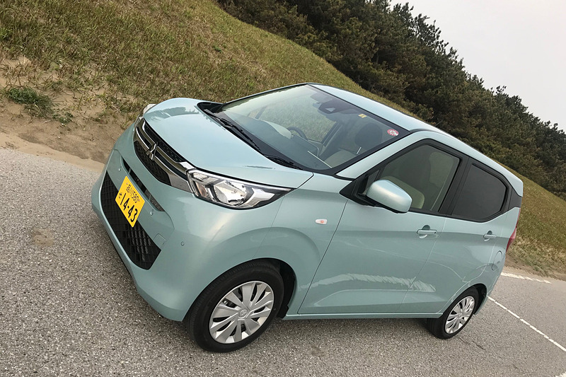 こちらは三菱自動車の「eKワゴン」