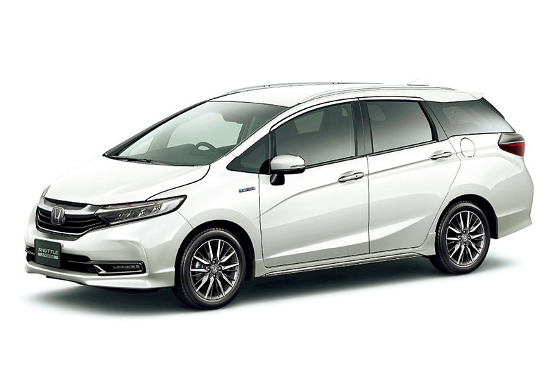 「プラチナホワイト・パール」（3万2400円高）