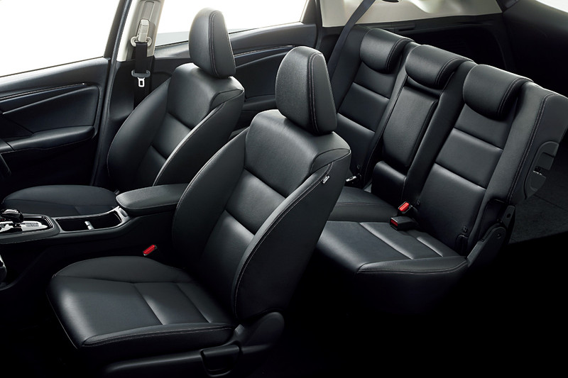 HYBRID Z Honda SENSINGは本革シートを新たにオプション設定