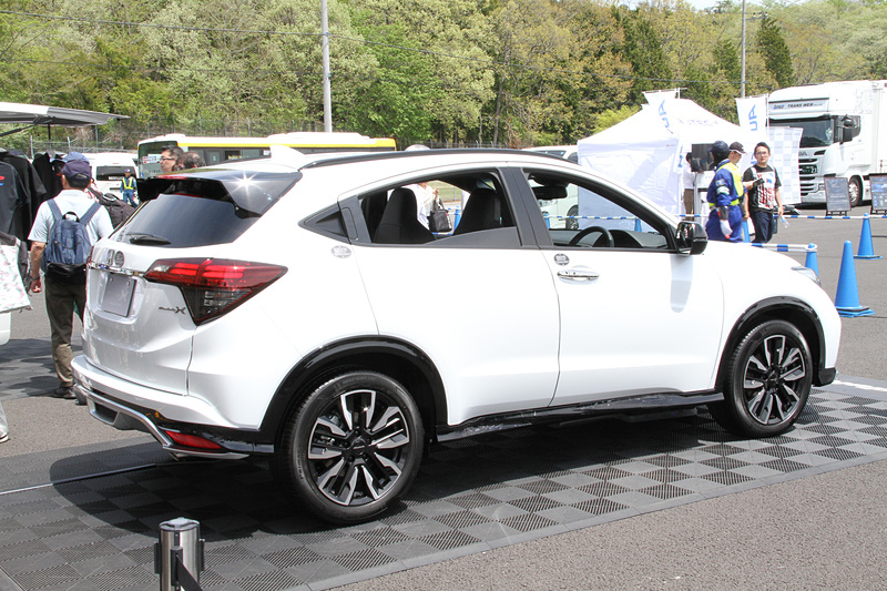 「ヴェゼル TOURING」（2WD）をベースにするVEZEL TOURING Modulo X Concept 2019