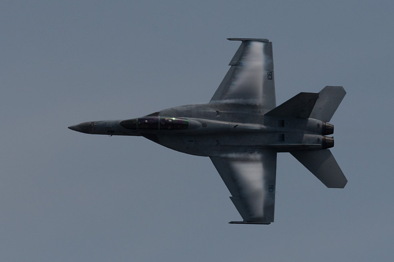 岩国基地は海が近く湿度が高いためか、ヴェイパーが発生することが多い