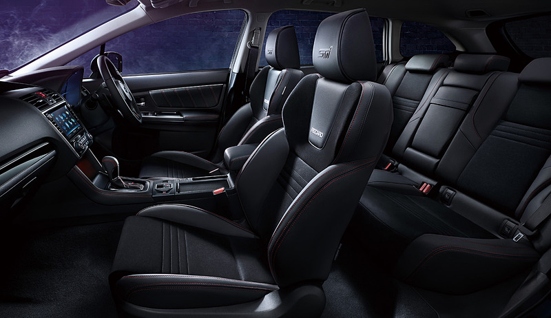 レヴォーグ初となるRECAROフロントシートをメーカー装着オプションとして採用