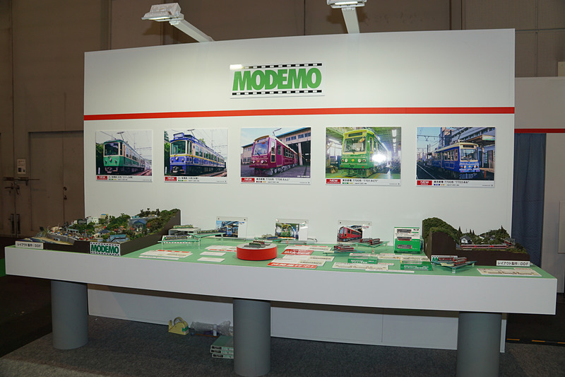 飛行機、船、自動車、フィギュア、AFV（装甲車）、建機・農機、キャラクターといった幅広いジャンルのプラモデル製品を展開するハセガワブース