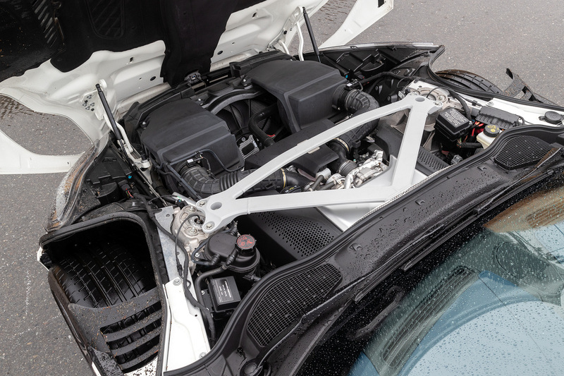 V型8気筒4.0リッター直噴ツインターボエンジンは最高出力375kW（510PS）/6000rpm、最大トルク675Nm/2000-5000rpmを発生