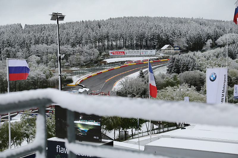 積雪の朝のオールージュ（気温は0℃）