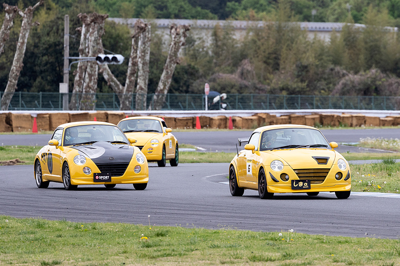 D-SPORTのデモカーも走る