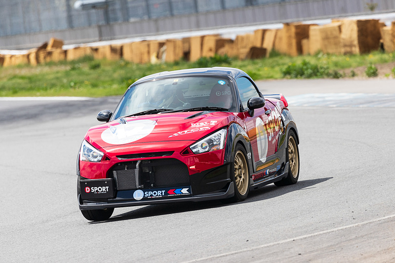 D-SPORTのデモカーも走る