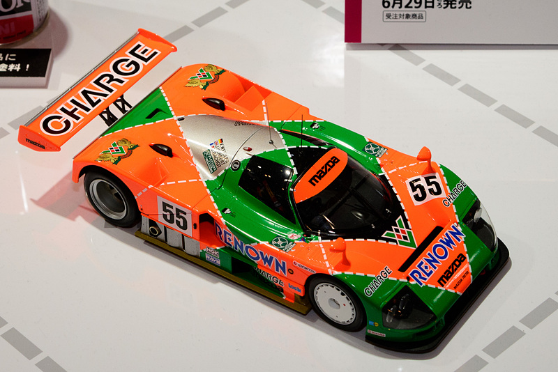 こちらはホビーショー会場に展示されている1/24 マツダ 787B。再版される