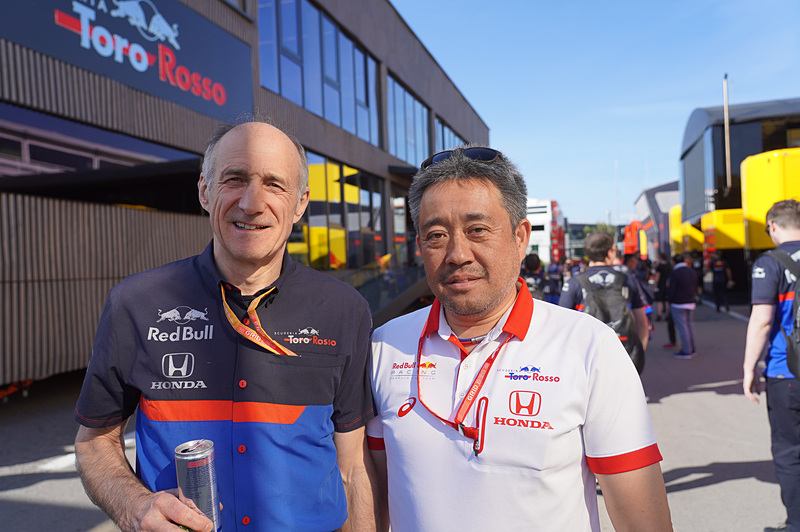トロロッソ チーム代表 フランツ・トスト氏（左）と山本雅史氏（ホンダF1マネージングディレクター、右）