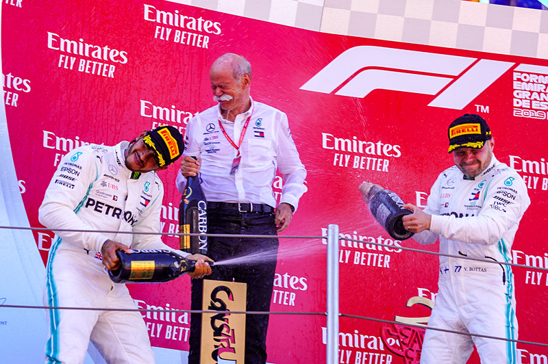 シャンパンファイト