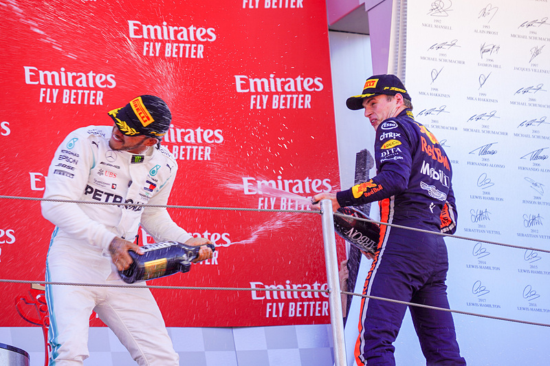 シャンパンファイト