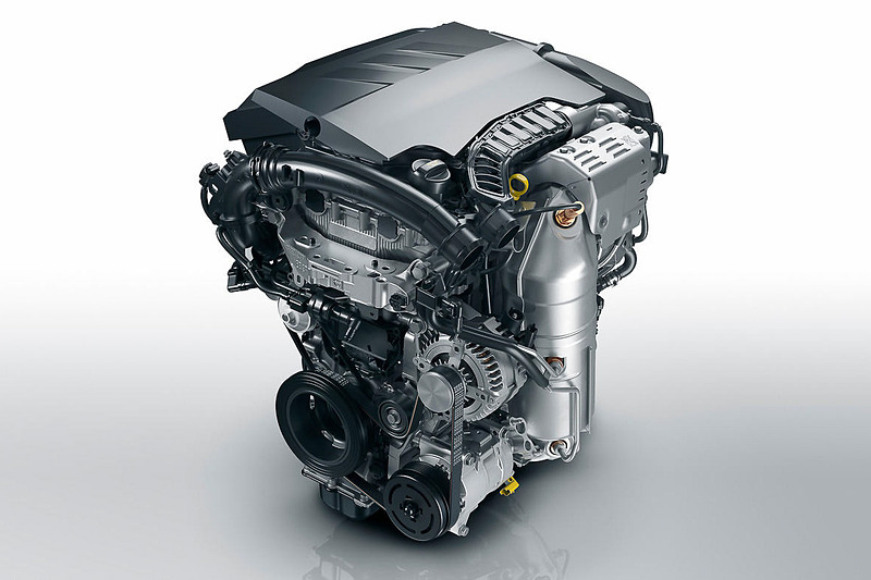 新採用の直列3気筒DOHC 1.2リッターガソリン直噴エンジンは最高出力96kW（130PS）/5500rpm、最大トルク230Nm/1750rpmを発生