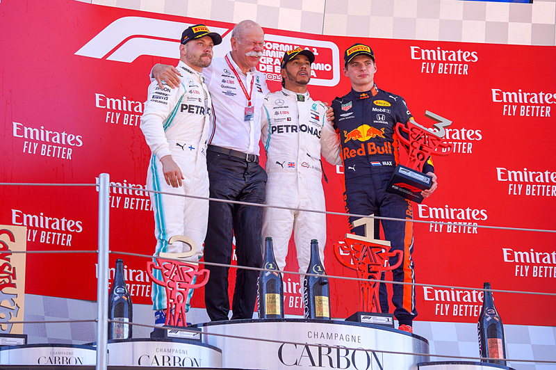 スペインGPの表彰台。鈴鹿では右端ではなく、中央を狙ってほしいというのがファンの願いだ。それも決して不可能な目標ではなくなってきている