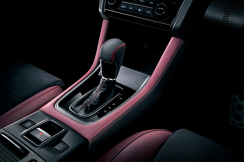 主なSTI Sport装備