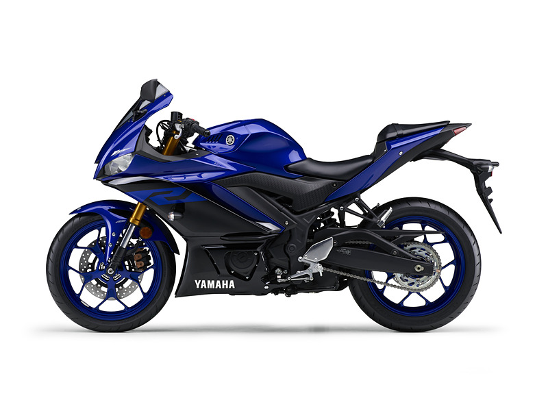 ディープパープリッシュブルーメタリックC（ブルー）