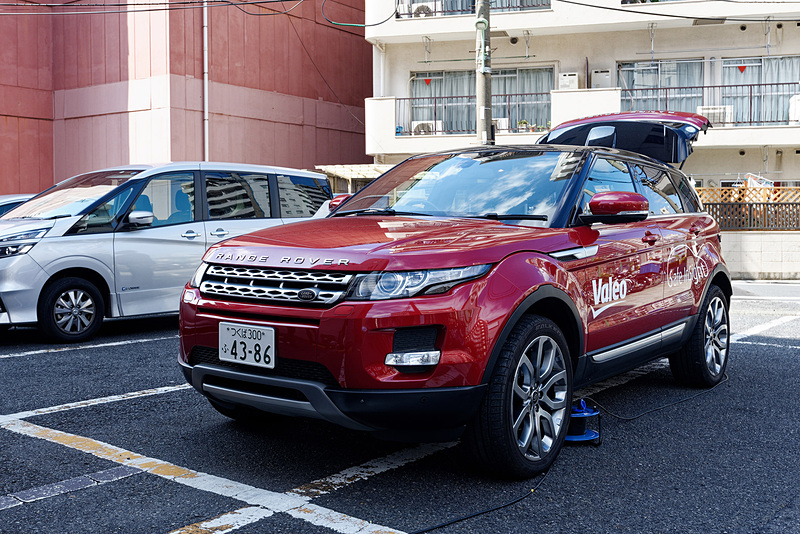 当日行なわれたデモンストレーション。実際の車両を用いて実施された