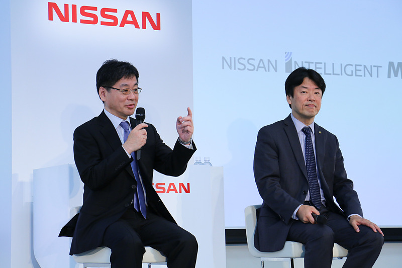 飯島部長（左）と中畔副社長（右）による質疑応答も行なわれた