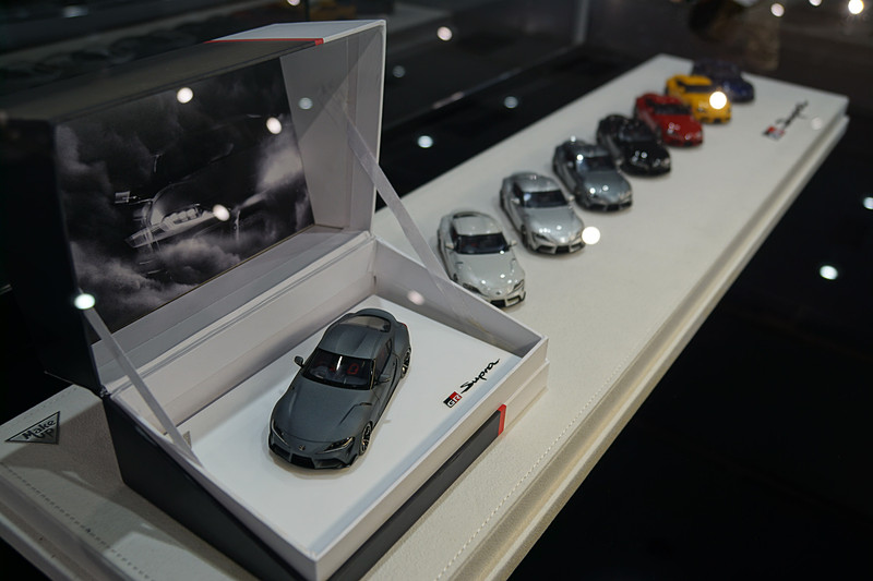 メイクアップが開発中の1/43スケール「GRスープラモデルカー」