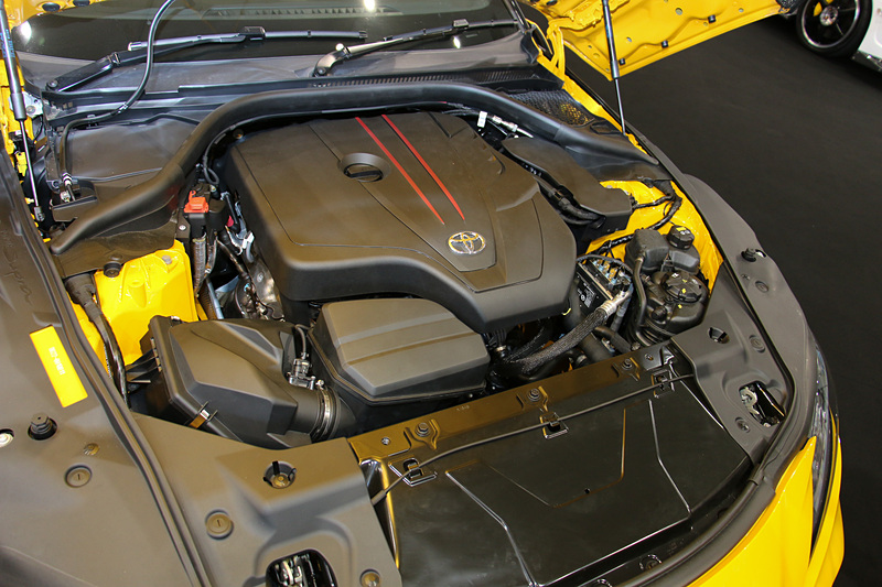 SZ-Rの搭載エンジンは最高出力190kW（258PS）/5000rpm、最大トルク400Nm（40.8kgfm）/1550-4400rpmを発生