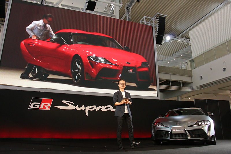 「クルマは五感で感じるもの」というDNAを次の世代に継承していかなければならないと語る友山副社長