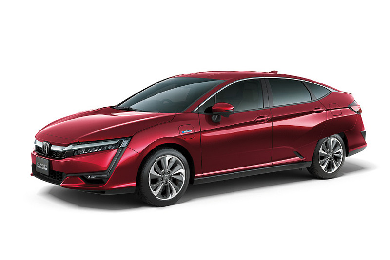 2018年7月に発売されたホンダの上級プラグインハイブリッドセダン「クラリティ PHEV」