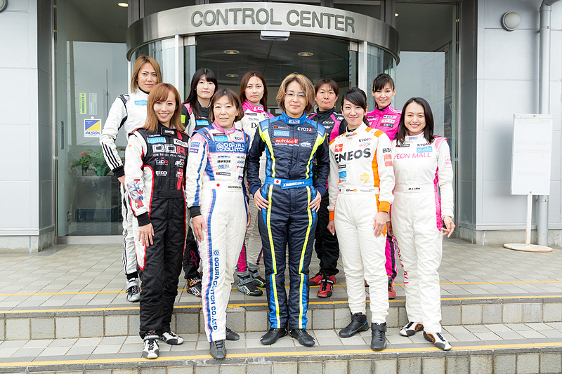 KYOJOドライバーで記念撮影