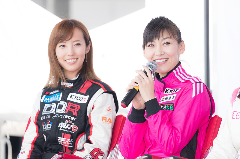 ステージで行なわれたKYOJOドライバーのトークショー